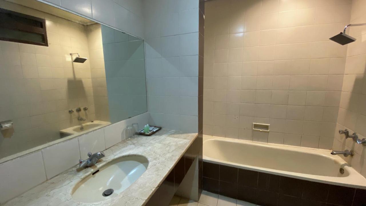 Grand Whiz Hotel برومو المظهر الخارجي الصورة