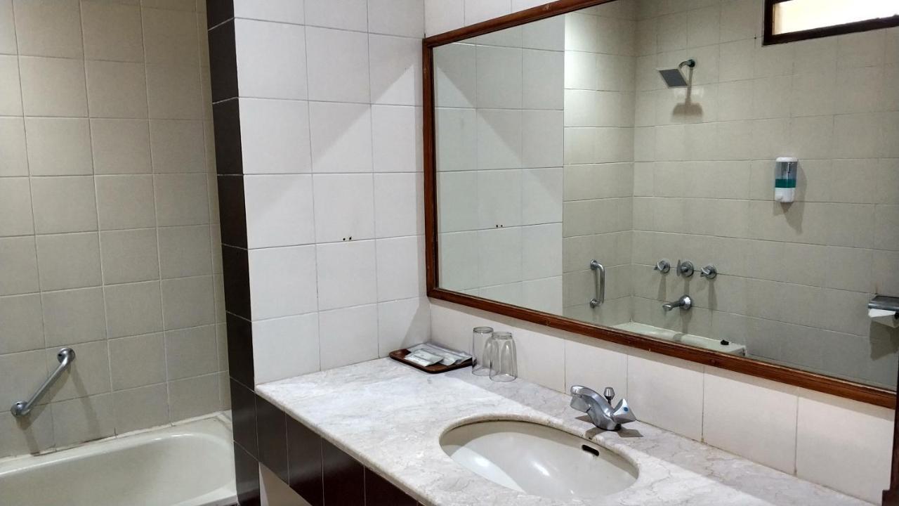 Grand Whiz Hotel برومو المظهر الخارجي الصورة